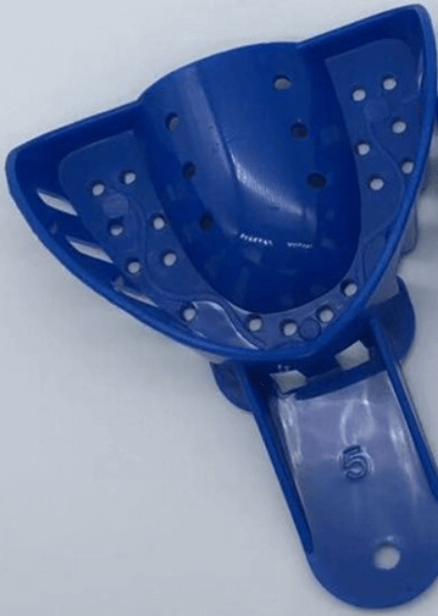 Impressions Tray - Upper Teeth - Medium 